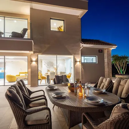 Kalithea Corfu Πουλάδες