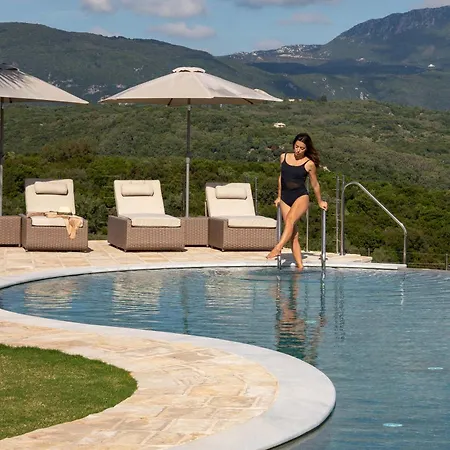 Kalithea Corfu * Poulades